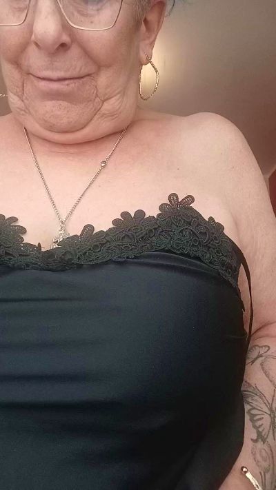 Изображение секс-шоу модели sophia68milf