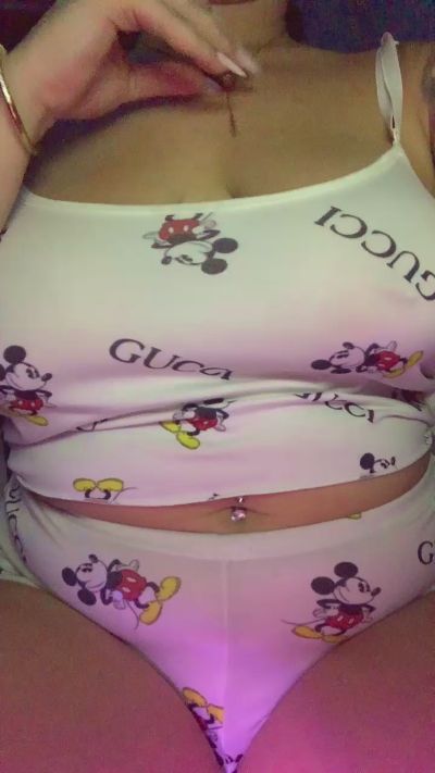 Изображение секс-шоу модели rainhadafinesse