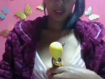 julie0612's sex show image
