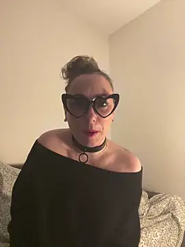 Изображение секс-шоу модели Reine_du_Vice84