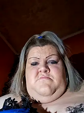 ducicsajsziii's sex show image