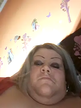 ducicsajsziii's sex show image