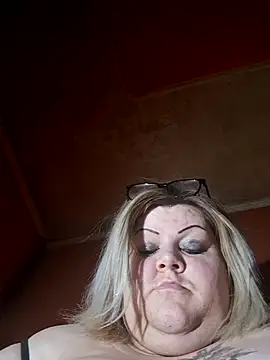 Изображение секс-шоу модели ducicsajsziii