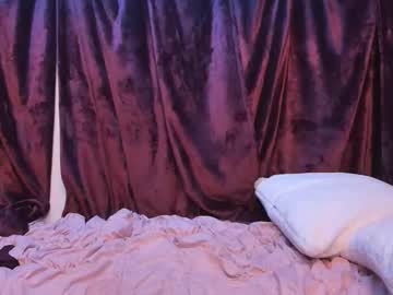 doeeyedpeach's sex show image