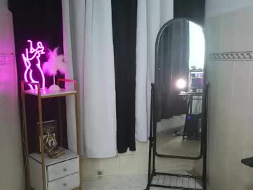 petit_soflexx's sex show image