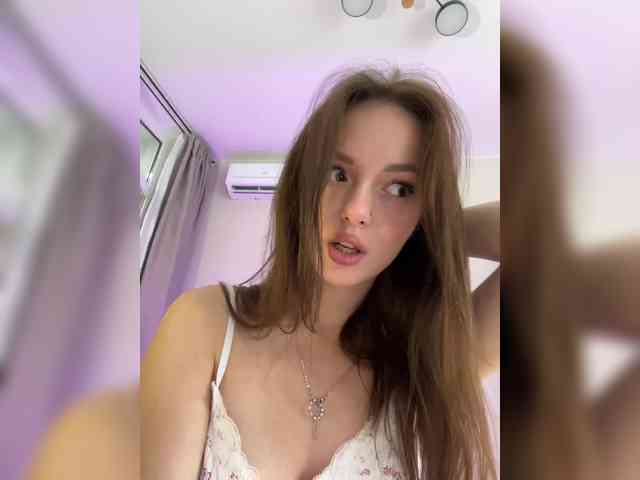 OlivkaVif's sex show image
