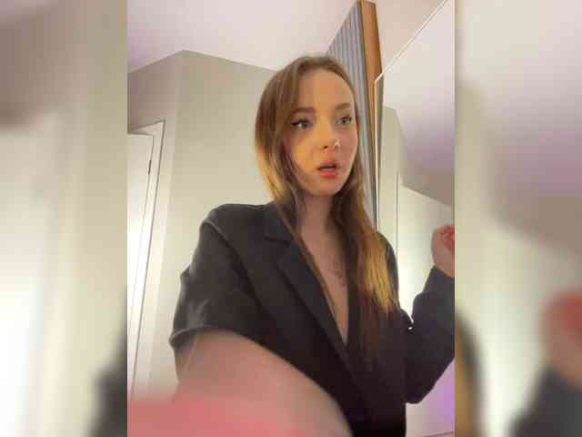 OlivkaVif's sex show image OlivkaVif's sex show image