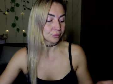 ay_kiss_jully's sex show image