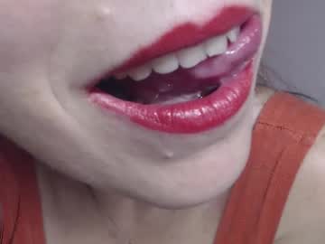 bustygf's sex show image