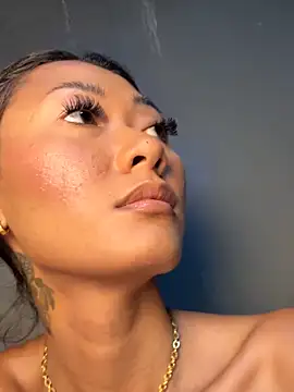 Изображение секс-шоу модели thai-dreamgirl