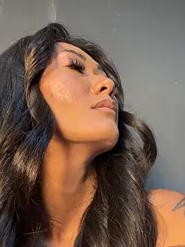 thai-dreamgirl's sex show image