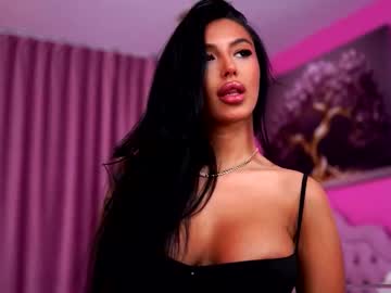 Изображение секс-шоу модели aishaadevoe