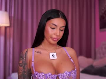 Изображение секс-шоу модели aishaadevoe