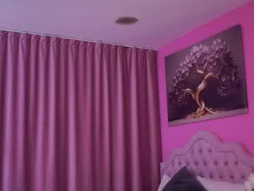 Изображение секс-шоу модели aishaadevoe