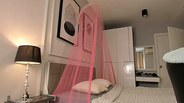Jap_amelle's sex show image