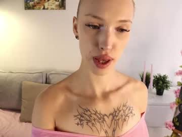 karoline__whitee's sex show image
