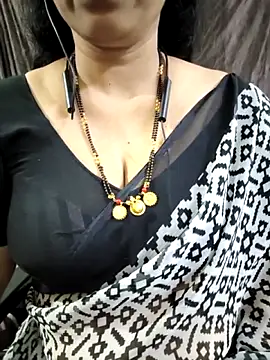 bhuvana_555's sex show image