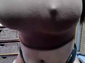 kisses_asian143's sex show image