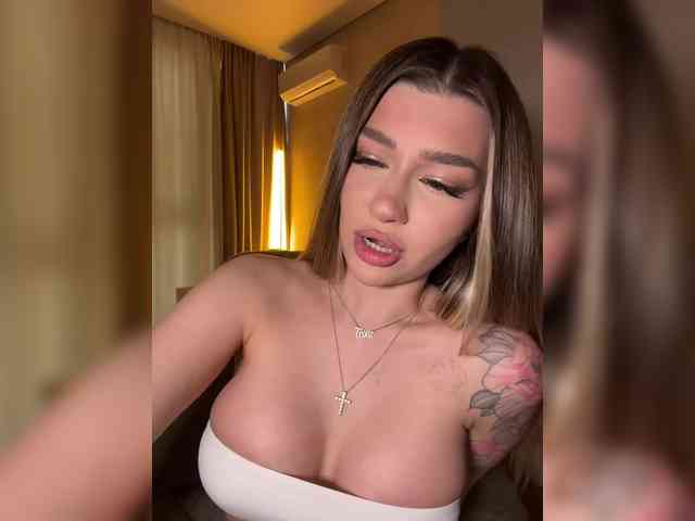 Pekkaboo's sex show image