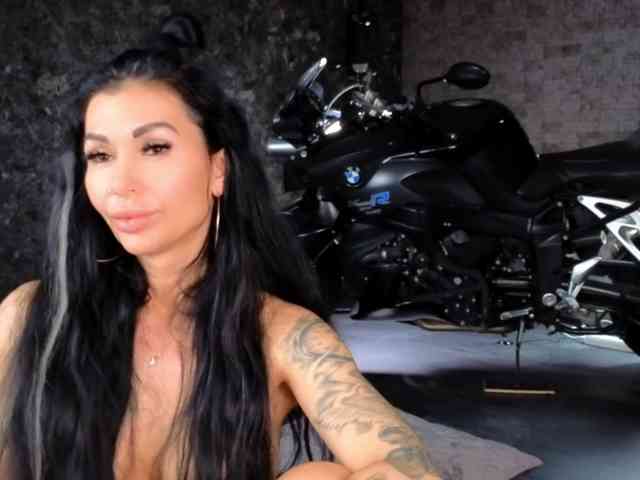 -BABAYAGA-'s sex show image -BABAYAGA-'s sex show image