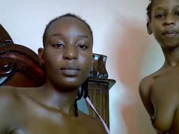 lutino_lovebirds's sex show image