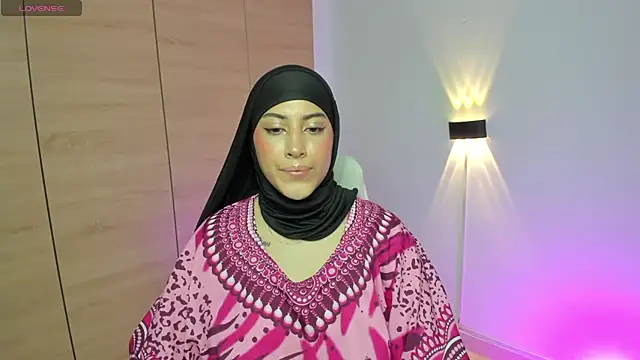 LAY_LA_'s sex show image