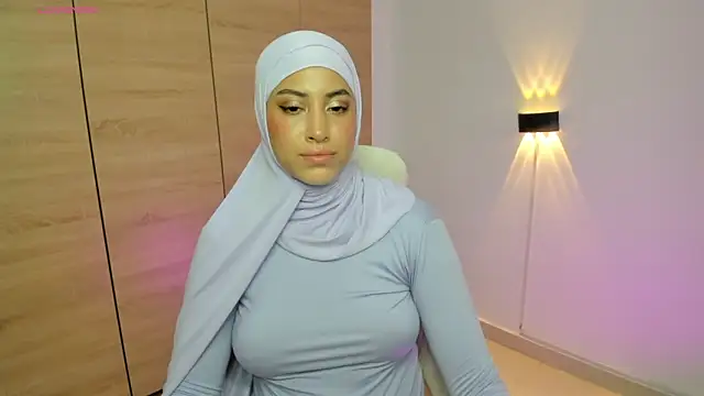 LAY_LA_'s sex show image