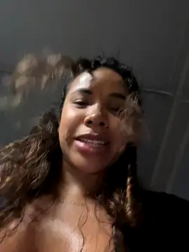 Brunettexio's sex show image