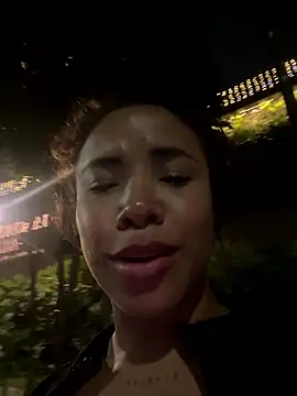 Brunettexio's sex show image