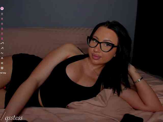 qsstess's sex show image