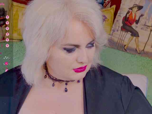 stiphlermom's sex show image stiphlermom's sex show image