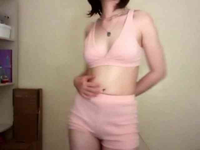 Изображение секс-шоу модели HelgaMonter