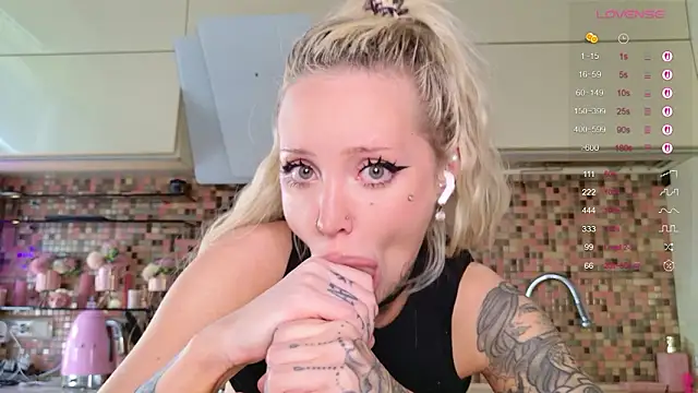 2badforyou's sex show image