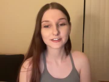 tinytittytia's sex show image