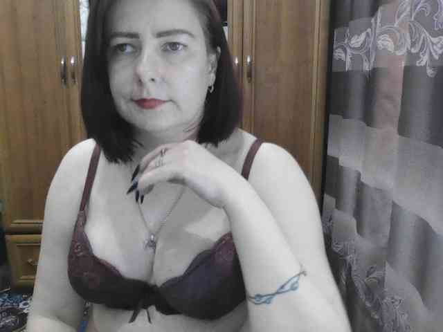 Изображение секс-шоу модели SophieNightAh