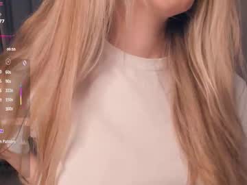 icyhoneybite's sex show image