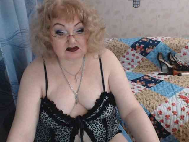 livingnextdoor's sex show image livingnextdoor's sex show image