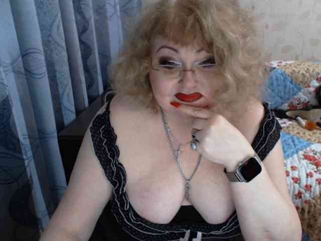 livingnextdoor's sex show image livingnextdoor's sex show image