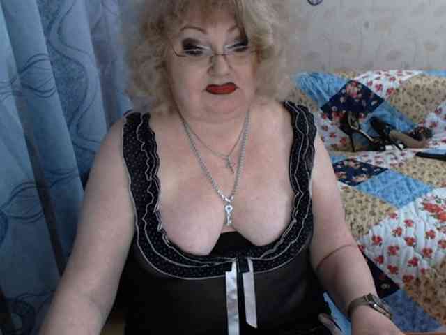 Изображение секс-шоу модели livingnextdoor