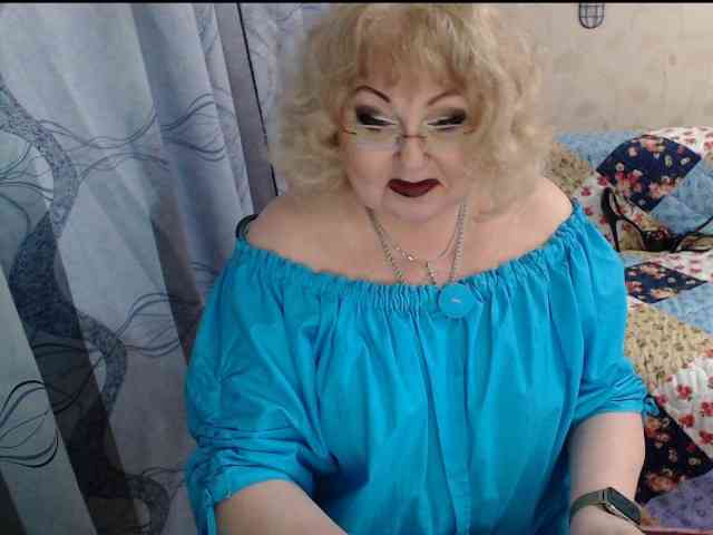 Изображение секс-шоу модели livingnextdoor