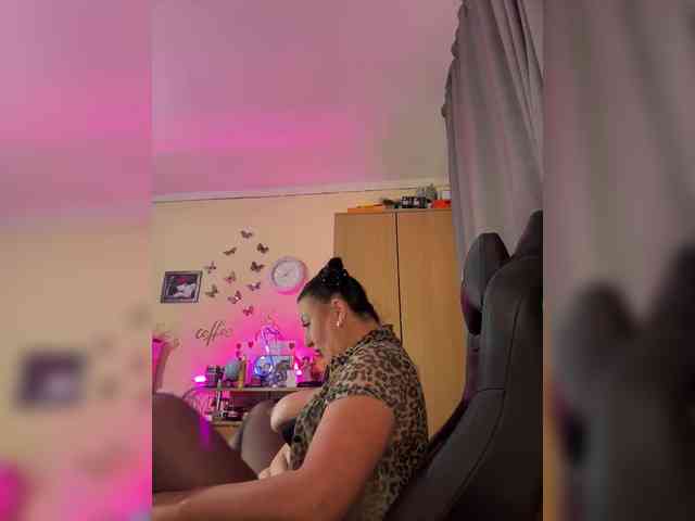 Hotangel75's sex show image