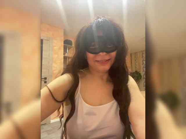 Mary-Marii's sex show image