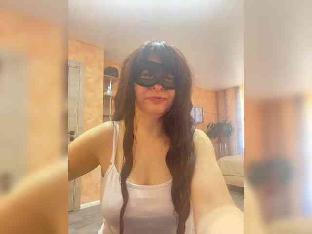 Mary-Marii's sex show image