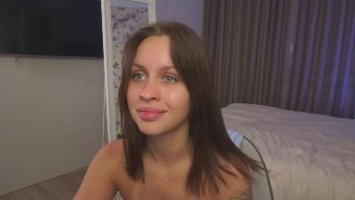 Изображение секс-шоу модели VivienneLove19 Изображение секс-шоу модели VivienneLove19