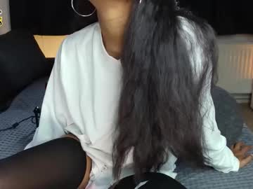 therainqueen's sex show image