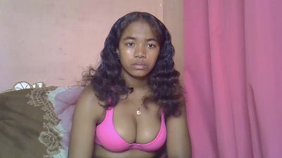 Изображение секс-шоу модели Chaitee