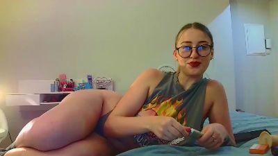 Изображение секс-шоу модели SusieRedd Изображение секс-шоу модели SusieRedd