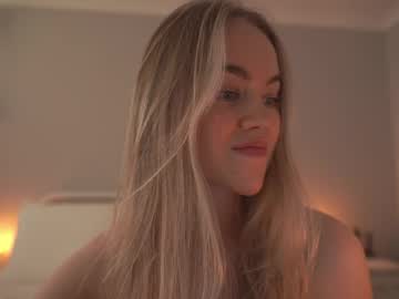 bibi_it_is's sex show image