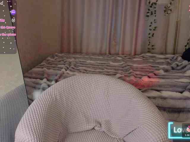 Ricki-Bloom's sex show image