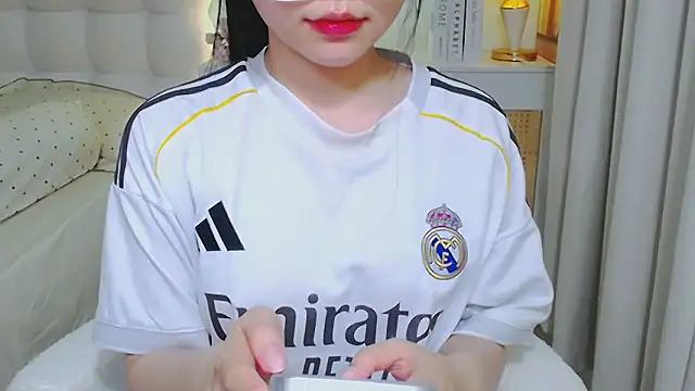 Изображение секс-шоу модели HaLa_Madrid20